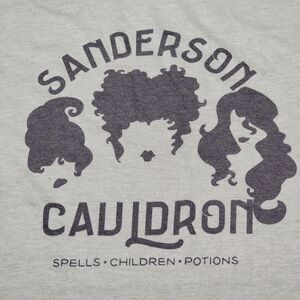 Tultex SS Green Tee "Sanderson Cauldron" - Size Medium